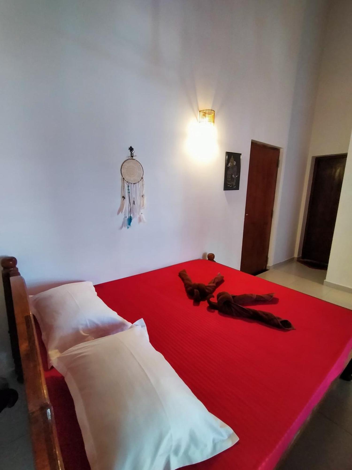 Balance Beach Resort Dikwella Esterno foto