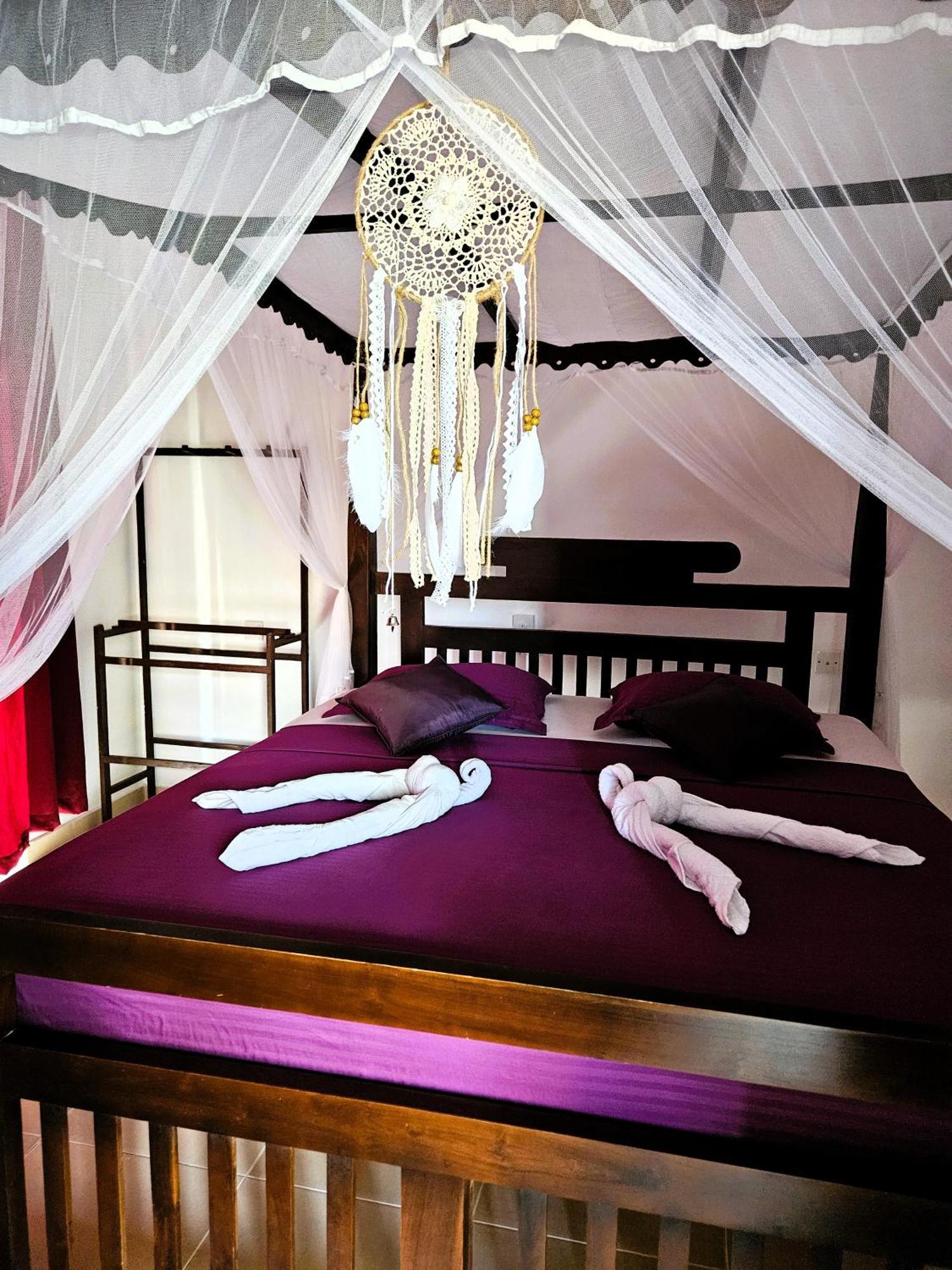 Balance Beach Resort Dikwella Esterno foto