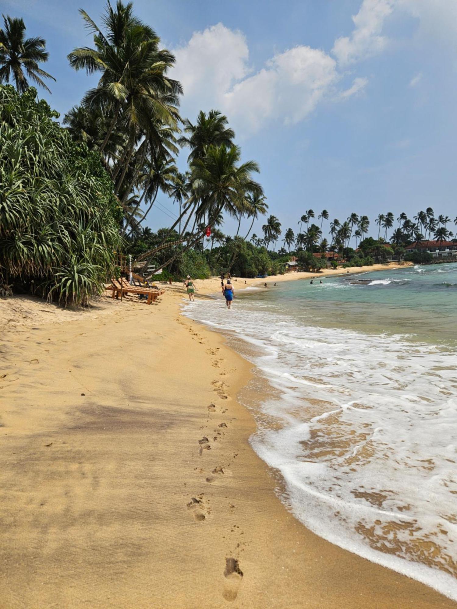 Balance Beach Resort Dikwella Esterno foto